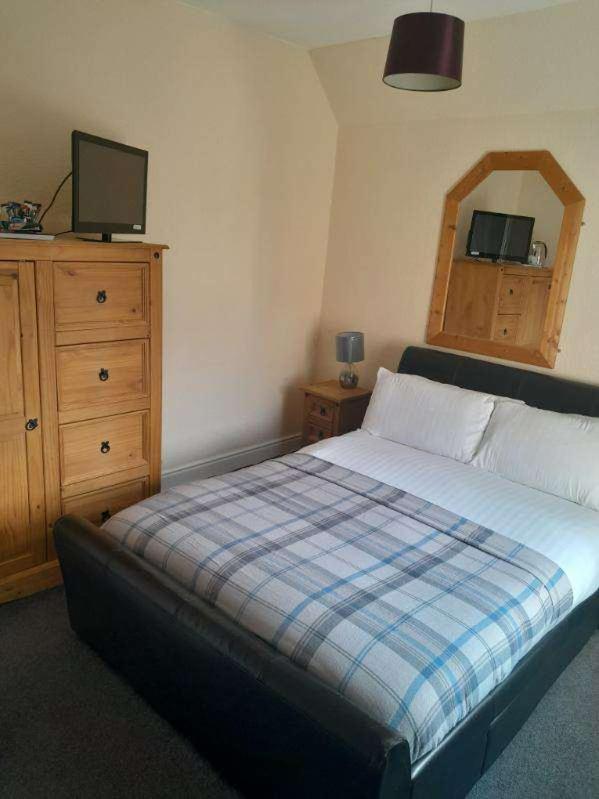 The Grapes Hotel Newcastleton Dış mekan fotoğraf